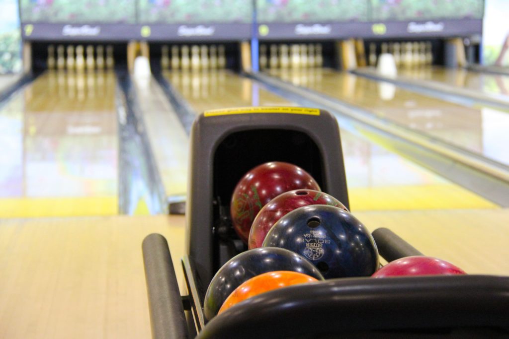 https://trindlebowl.net/wp-content/uploads/sites/5/2018/01/bowling-colorful-bowling-balls-bowling-pin-53115-1-1024x683.jpeg